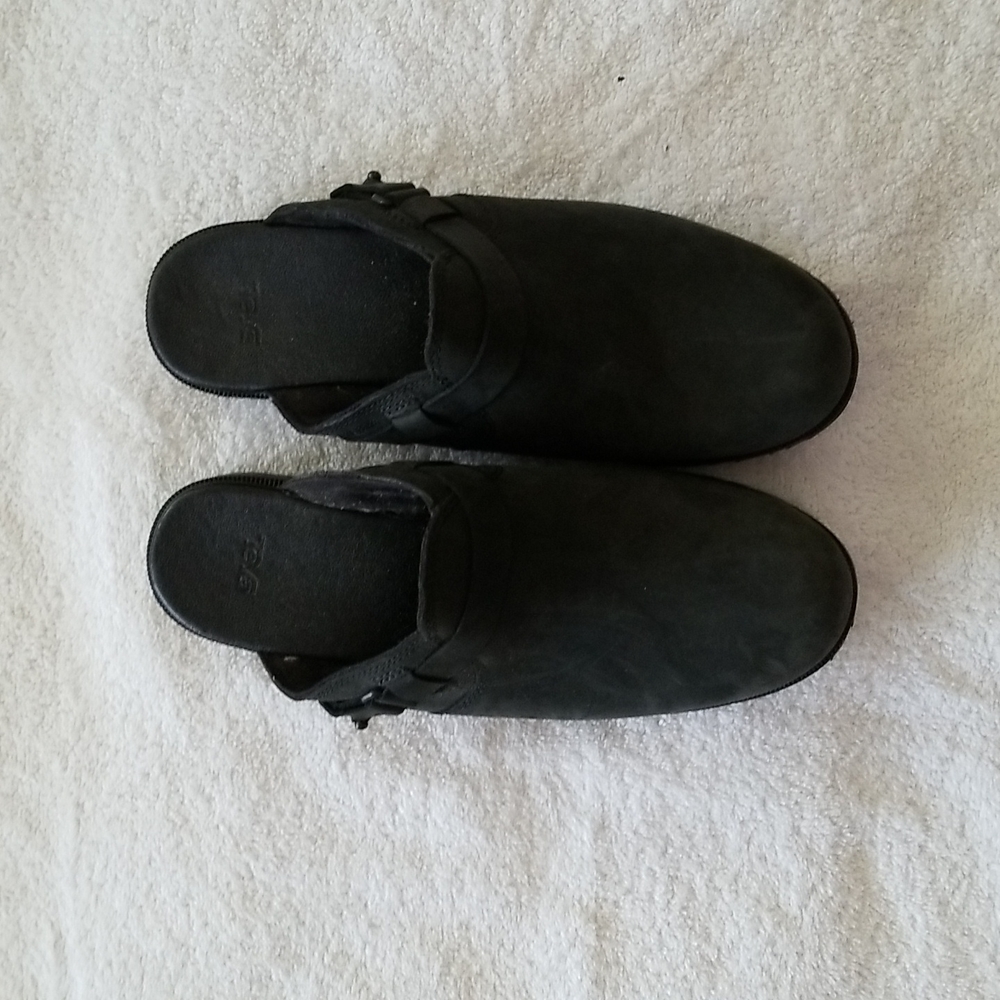 Nwot. Teva Waterproof Leather Shoes